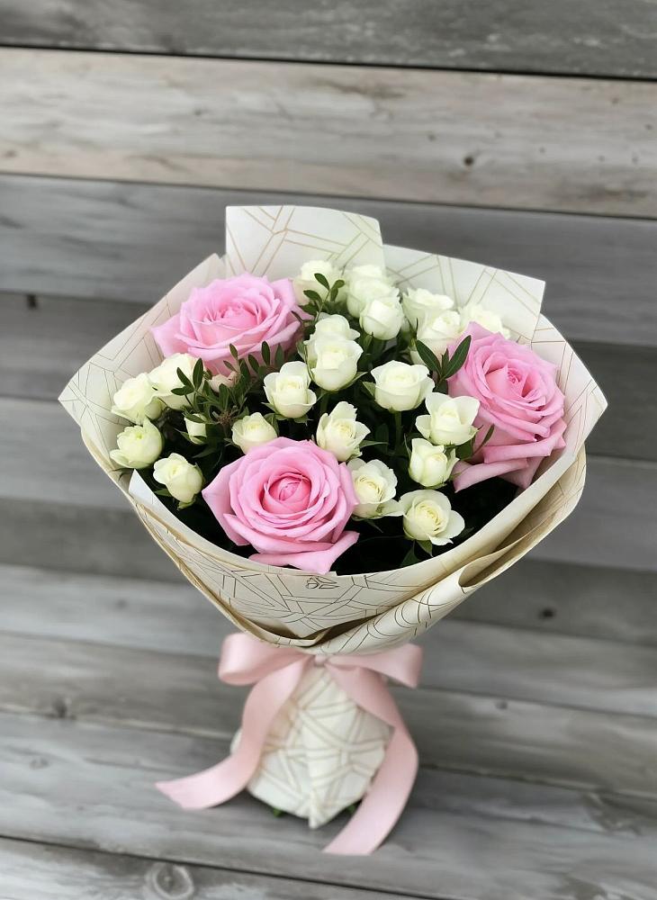 Букет цветов из: Розы в Алакуртти