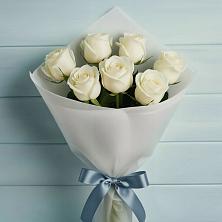 Букет 7 Белых роз Эдлесс Лав в Алакуртти