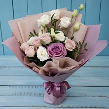 Букет цветов из:  Розы и Лизиантусы в Алакуртти