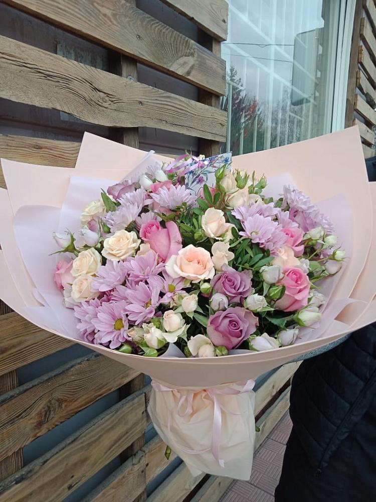 Букет цветов из: Розы и Хризантемы в Алакуртти