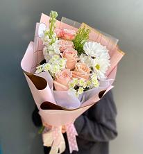 Букет цветов из:  Хризантемы и Розы в Алакуртти