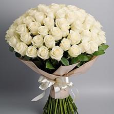 Букет 101 беля роза Белоснежка в Алакуртти
