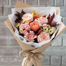 Букет цветов из:  Гвоздики, Хризантемы и Розы в Алакуртти