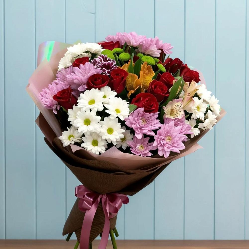 Букет цветов из: Розы, Хризантемы и Альстромерии в Алакуртти