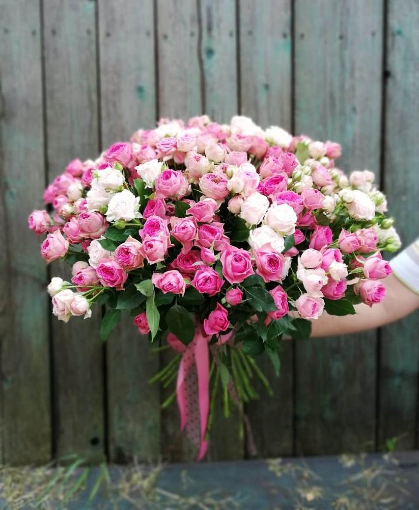 Букет Розовые кустовые розы Натали и Лав Лидия в Алакуртти