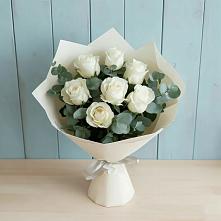 Букет Белые розы в Эвкалипте в Алакуртти