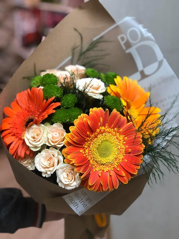 Букет цветов из: Герберы, Хризантемы и Розы в Алакуртти