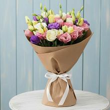Букет цветов из:  Лизиантусы в Алакуртти
