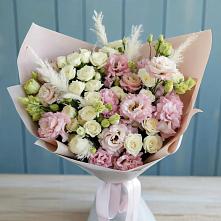 Букет цветов из:  Альстромерии и Розы в Алакуртти